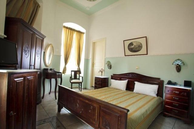 Monte Kristo Ermoupoli Quarto foto